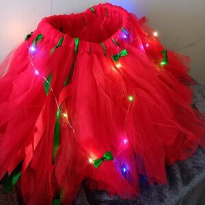 CHRISTMAS TUTU WITH BOWS (LIGHTS UP)